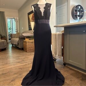 Theia Black Sleeveless Plunge Maxi Gown